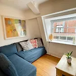 Bright 1 Bed Flat Near Cabot Circus