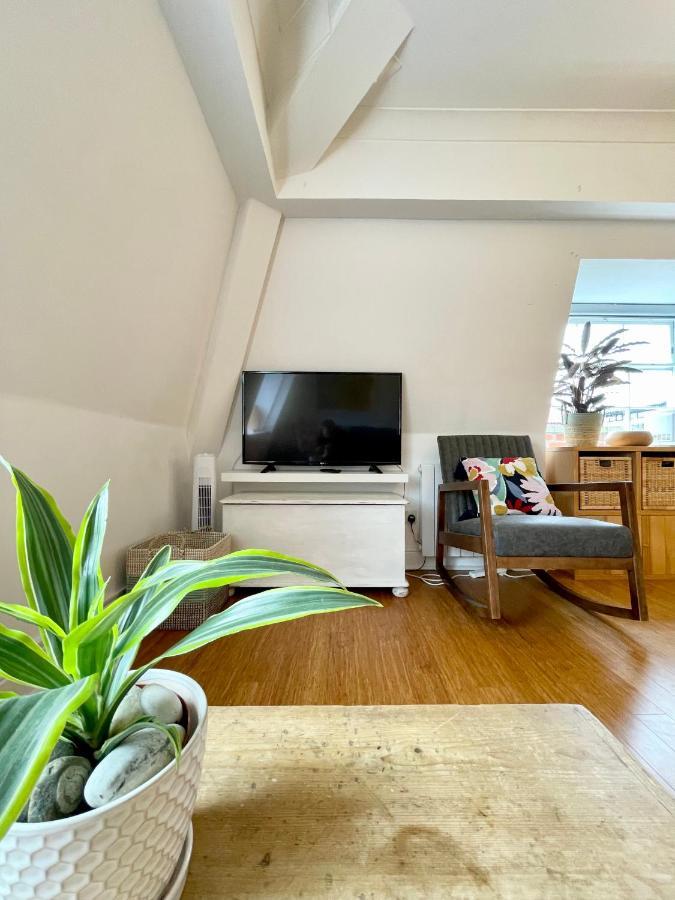 Bright 1 Bed Flat Near Cabot Circus * Bristol