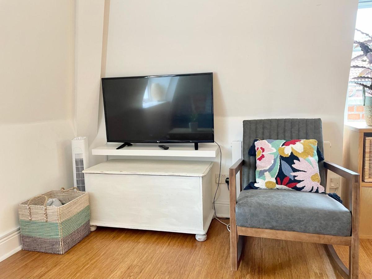 Bright 1 Bed Flat Near Cabot Circus * Bristol